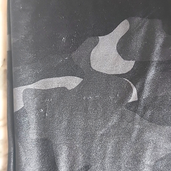 Nike Dri-FIT One Mid-Rise Camo Leggings Women's size - Picture 6 of 10